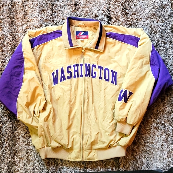 Majestic Other - VTG Majestic | University of Washington jacket beige/purple MENS XXL